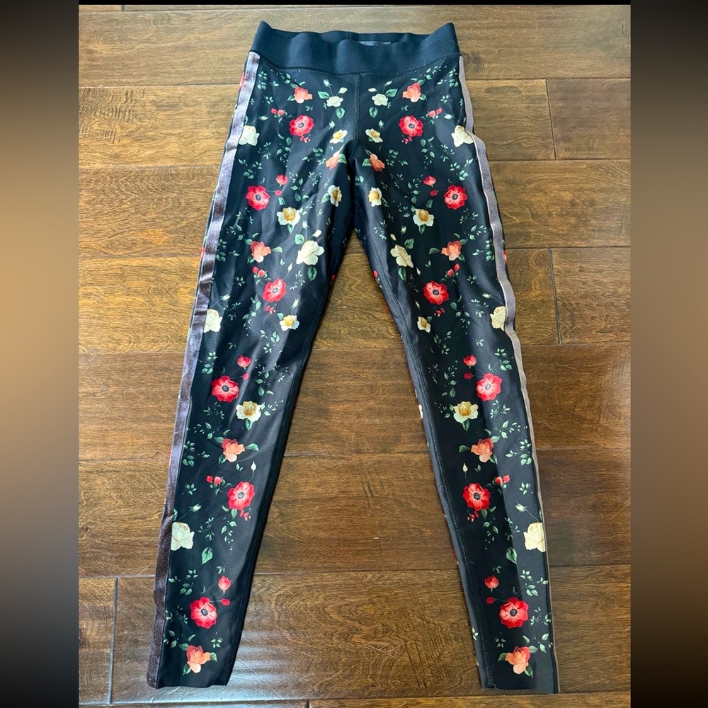 Ultracor leggings size small